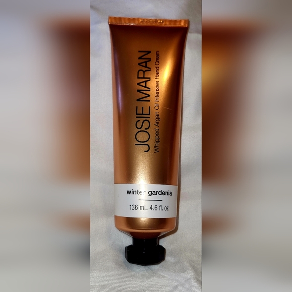 JOSIE MARAN Other - Josie Maran Whipped Intensive Hand Cream In Winter Gardenia